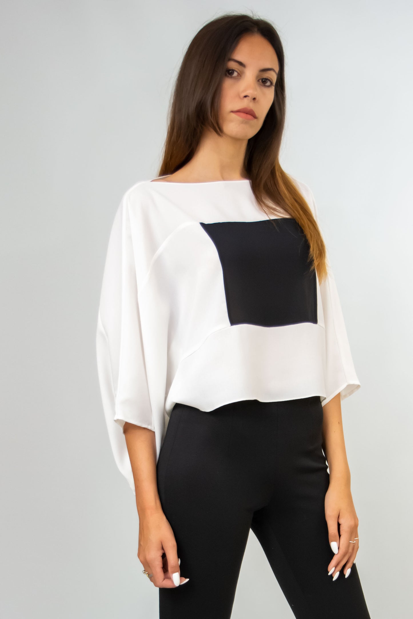 Blusa en blanco y negro