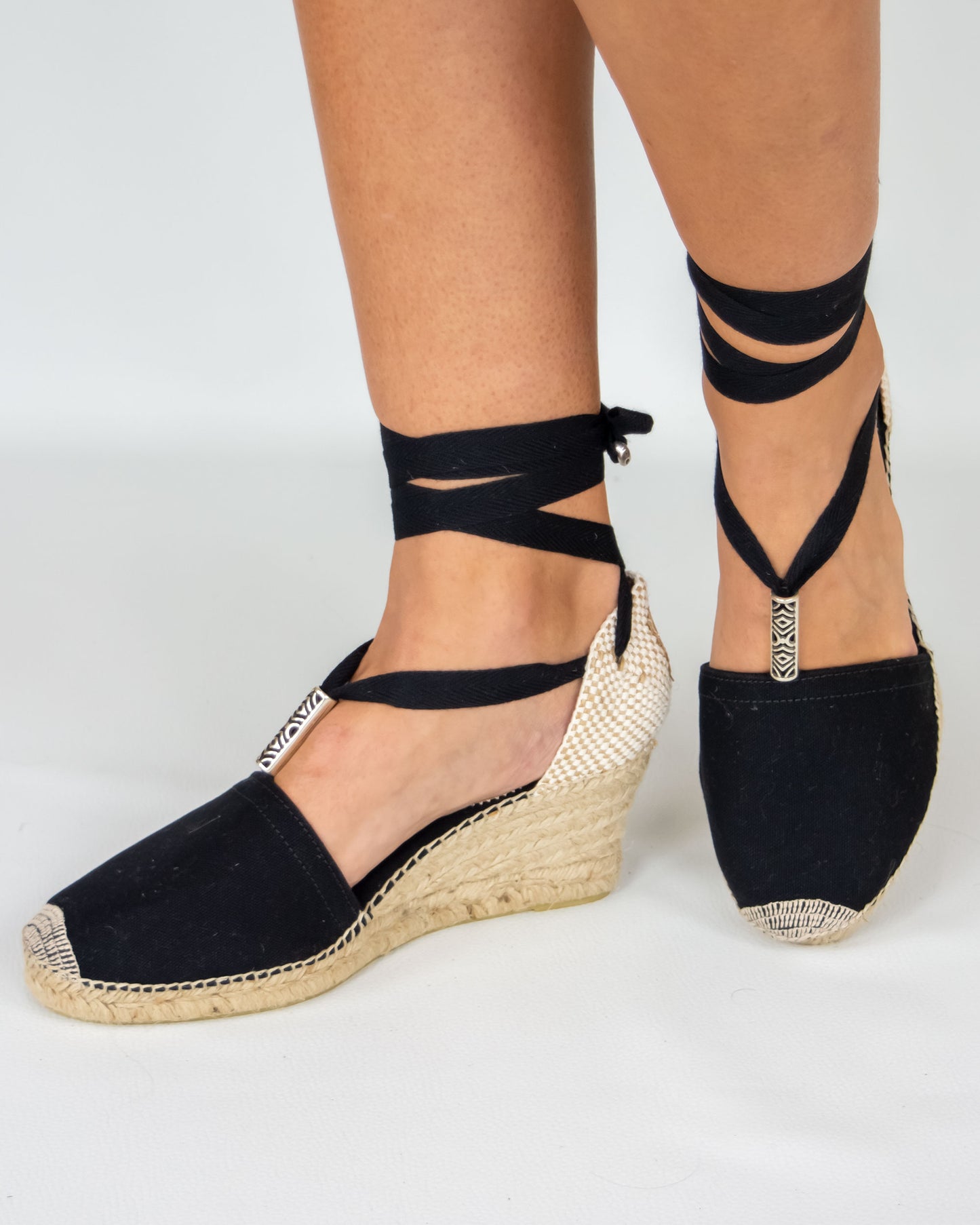 Artisanal espadrilles handsew in Spain – Laan Barcelona