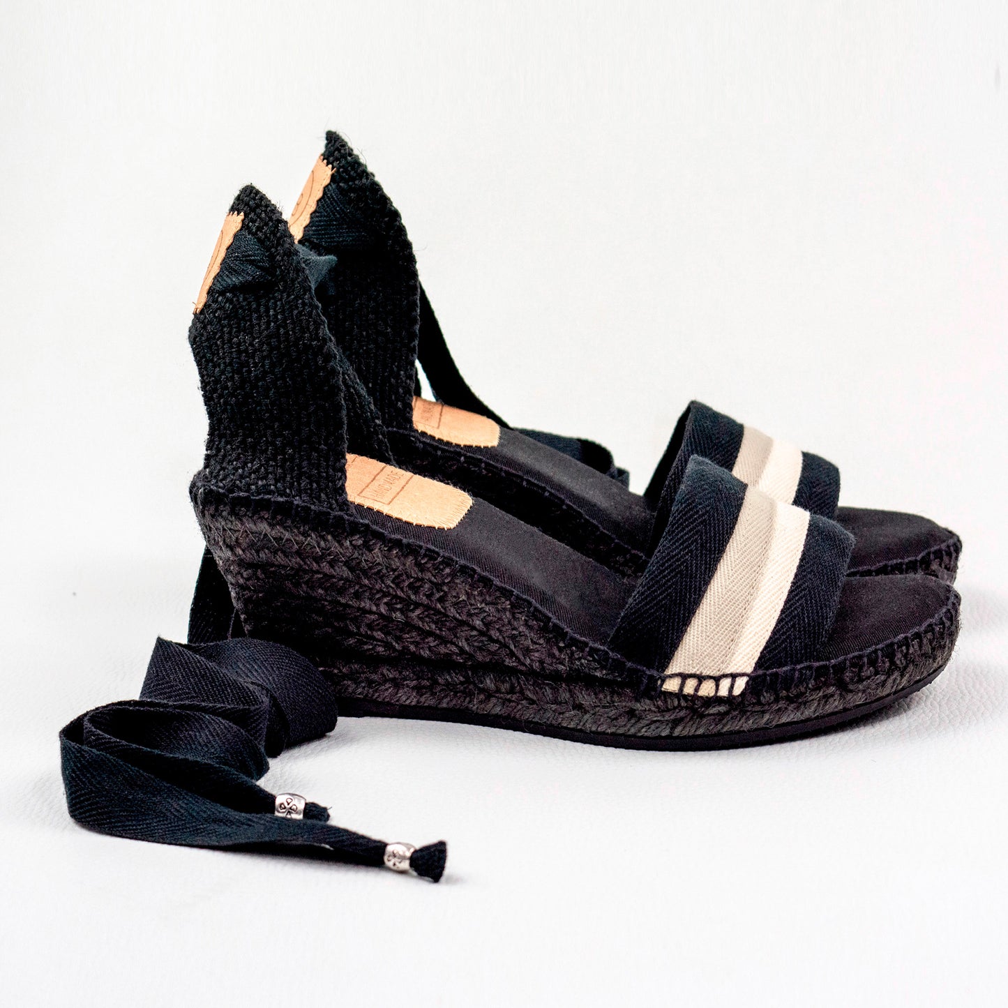 Toledo 02 Black/Beige